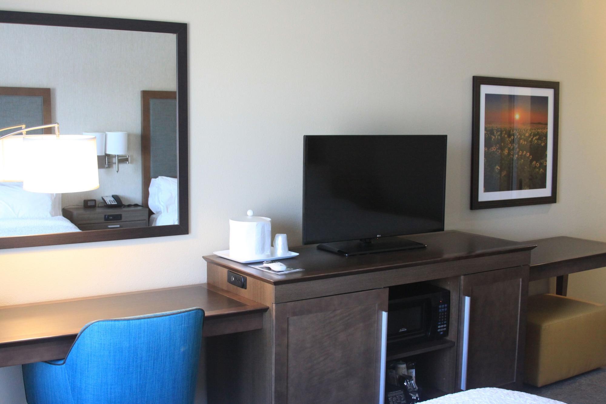 Hampton Inn Pratt Dış mekan fotoğraf