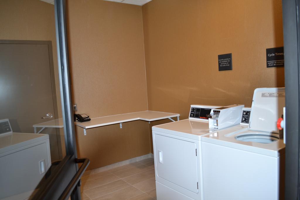 Hampton Inn Pratt Dış mekan fotoğraf