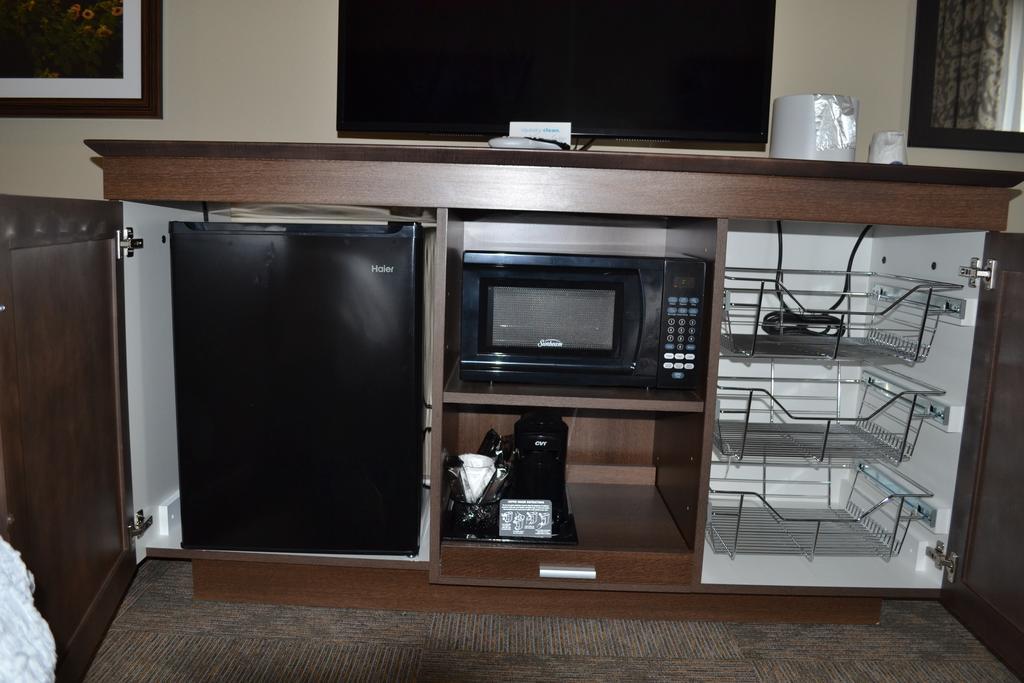 Hampton Inn Pratt Dış mekan fotoğraf