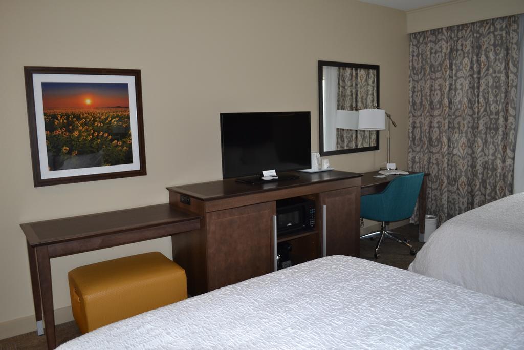 Hampton Inn Pratt Dış mekan fotoğraf