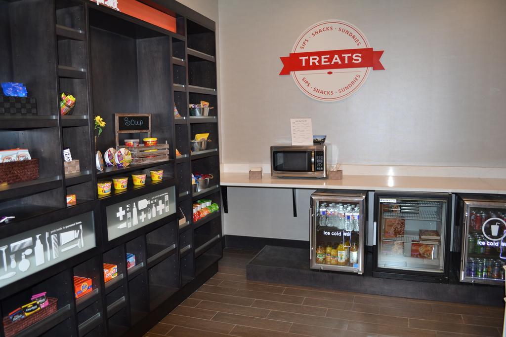 Hampton Inn Pratt Dış mekan fotoğraf