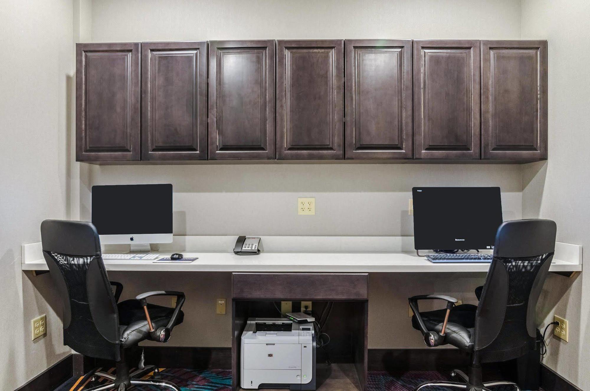 Hampton Inn Pratt Dış mekan fotoğraf