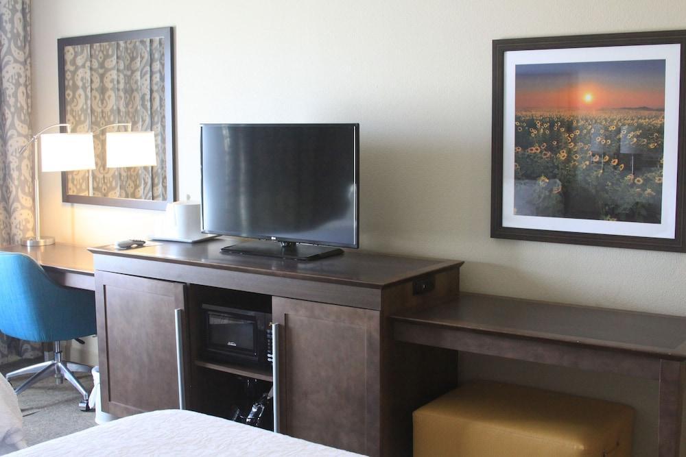 Hampton Inn Pratt Dış mekan fotoğraf