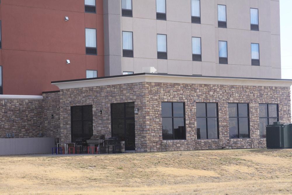 Hampton Inn Pratt Dış mekan fotoğraf